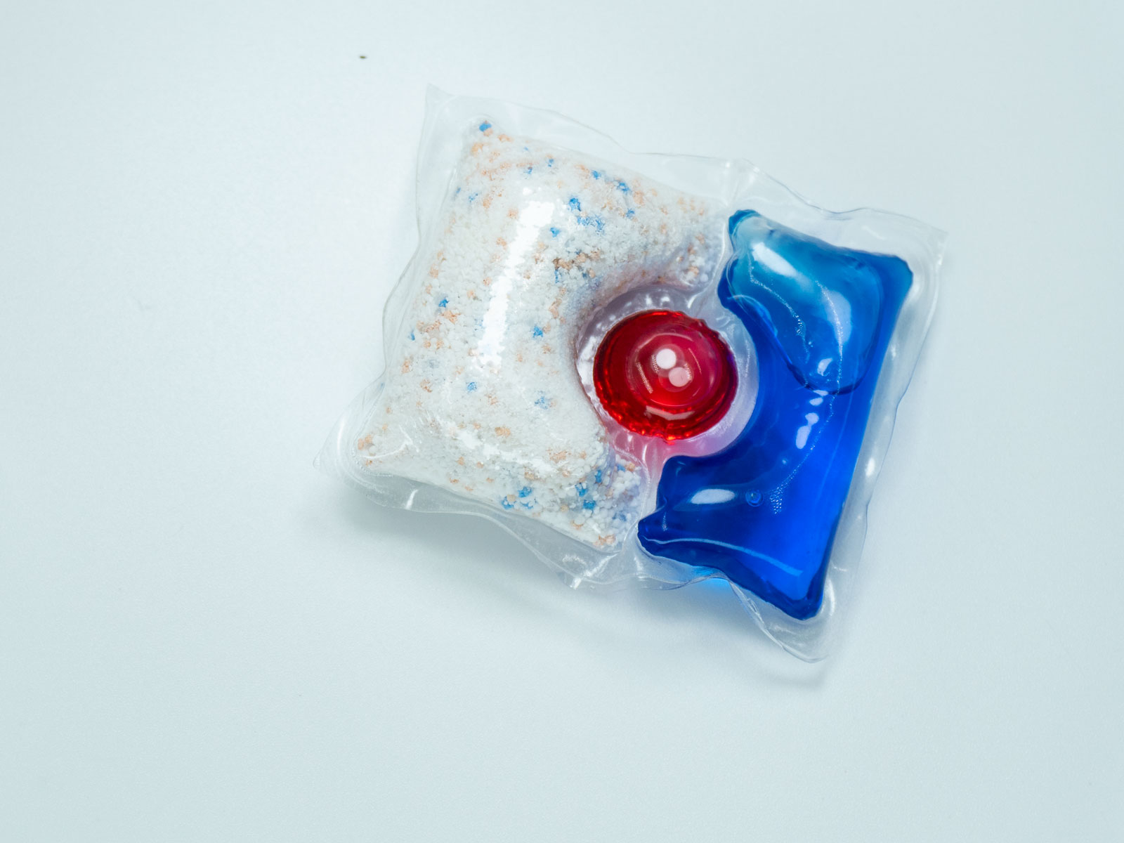 Laundry capsule 3 in 1 three compartments
